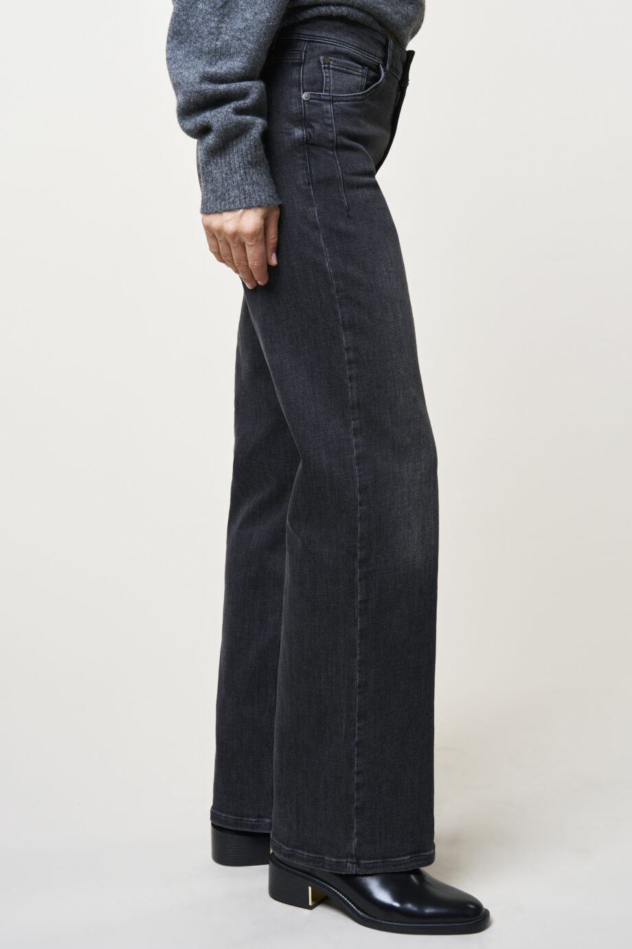 BLUE FIRE Damenjeans Judy wide leg - smokey grey