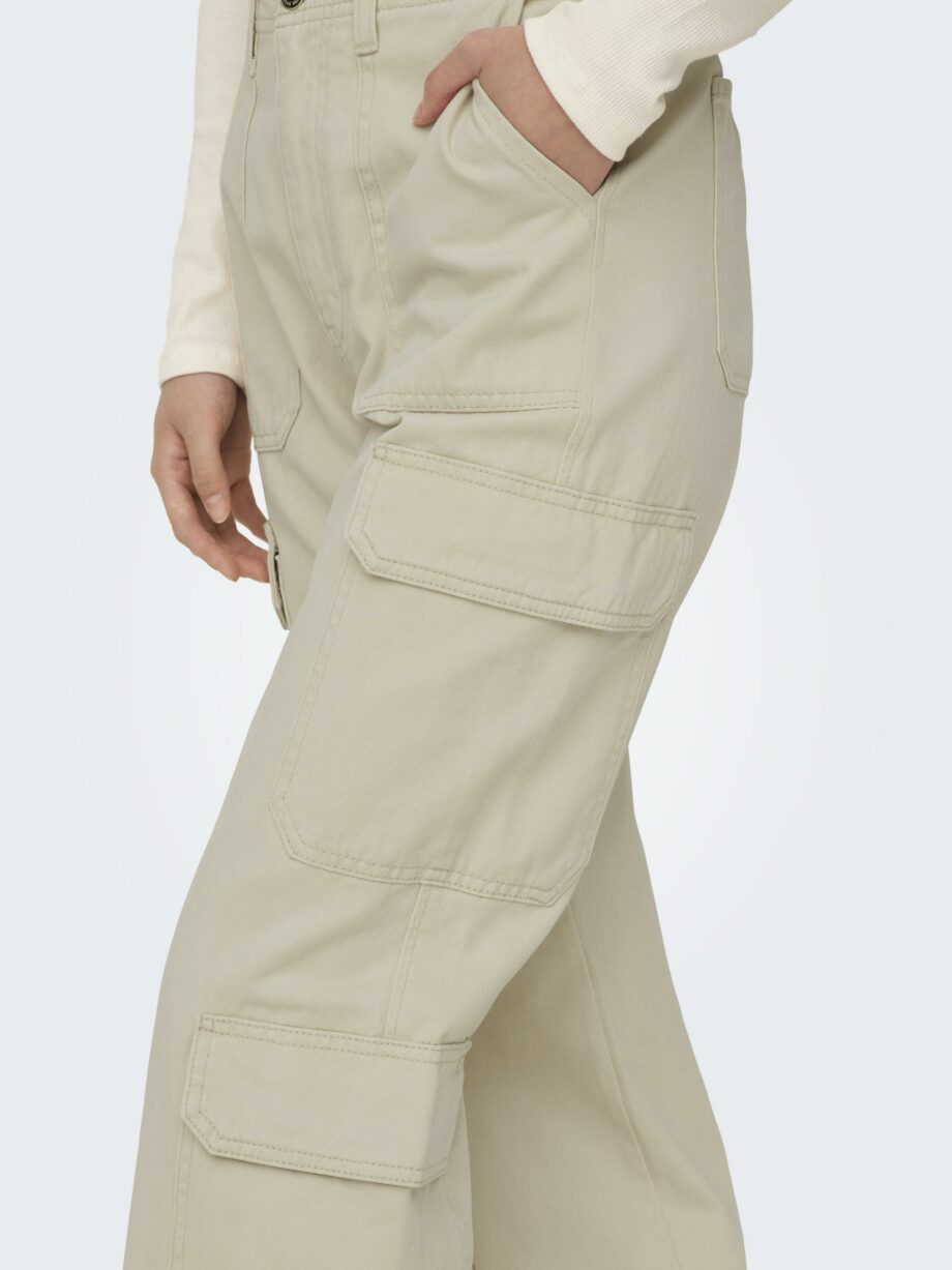 ONLY Damen lockere Cargo-Hose mit hoher Taille in Beige - Pumice Stone