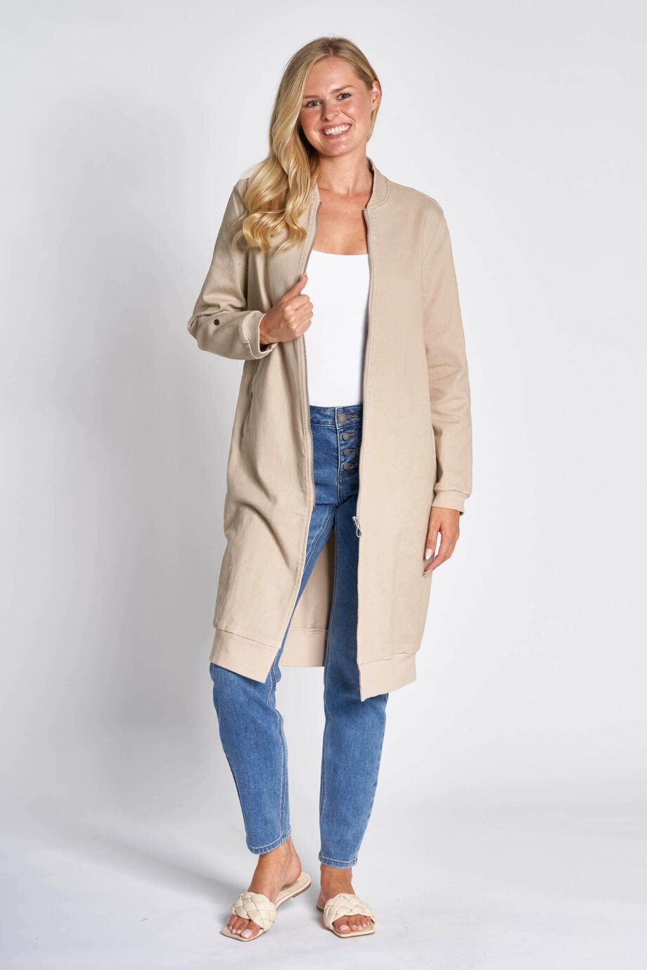 ZHRILL Lange Damen-Jeansjacke mit Collegekragen ZHMEENA in sand