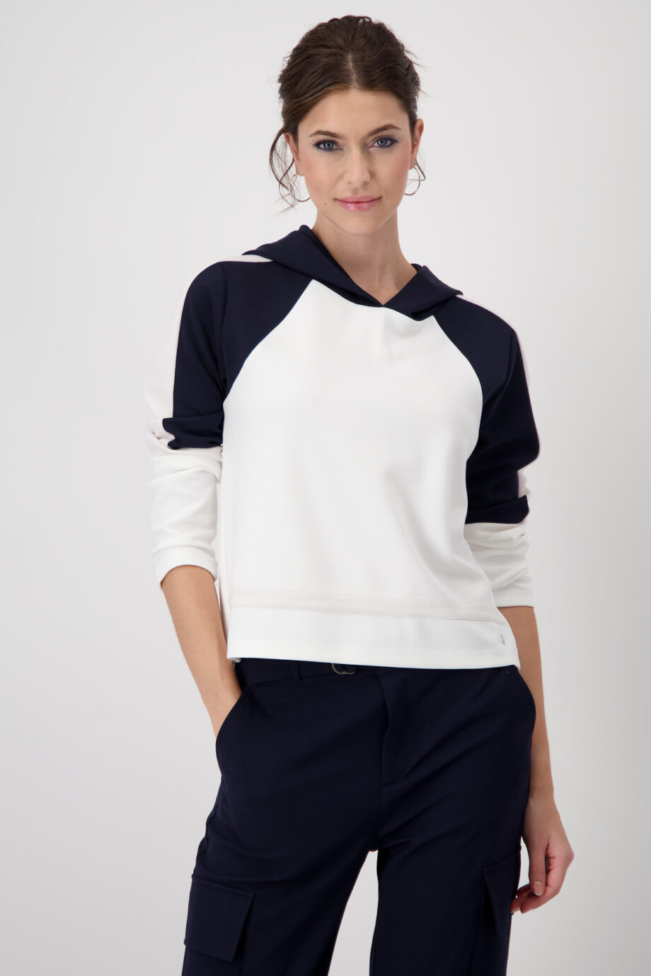 MONARI Damen Sweatshirt mit Kapuze in Blau Weiß