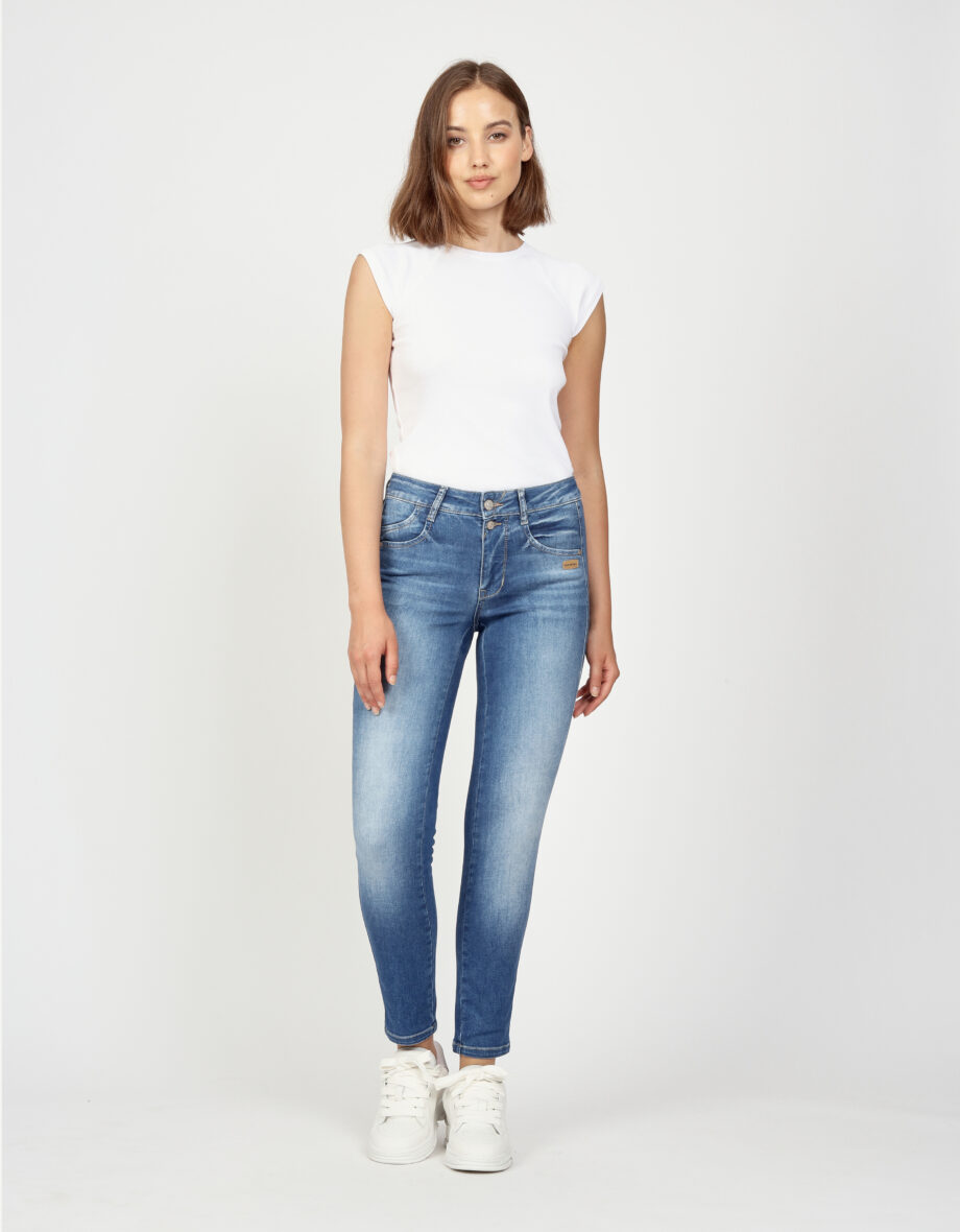 GANG Damenjeans 94SANA CROPPED - slim fit in lapis blue wash